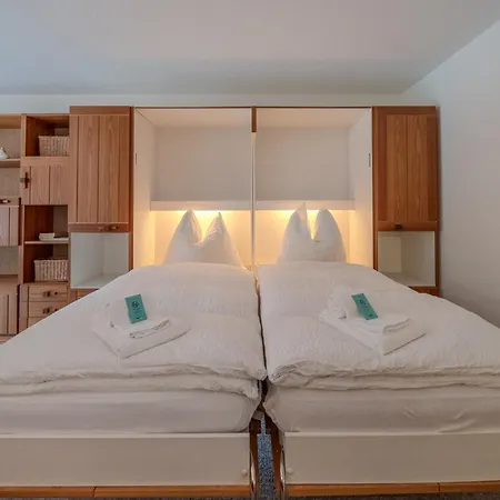 Rehwiesa A11 By Vacations, Direkt Vor Der Skipiste & Mit Pool * Arosa